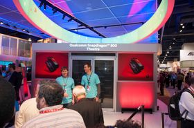 Snapdragon 800 kan vise video i 4K, noe som ble demonstrert på en av Sonys nye 4K-TV-er i en spesialbygget kinosal.