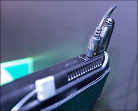 Razer har vært sparsommelige når det kommer til utganger. På toppen er det en USB- og lyd-utgang, men du kan også koble til strøm og HDMI.