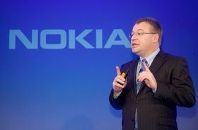 Nokia-sjef Stephen Elop kom fra Microsoft og har vært hjernen bak satsingen på operativsystemet Windwos Phone.