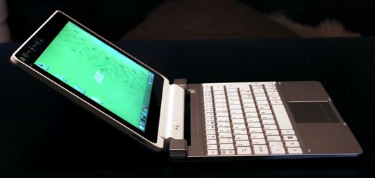 Acer Iconia W510 vinkel.