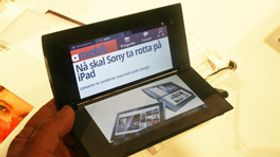 Sony Tablet P 300 har også foldesdesign og dobbel skjerm.