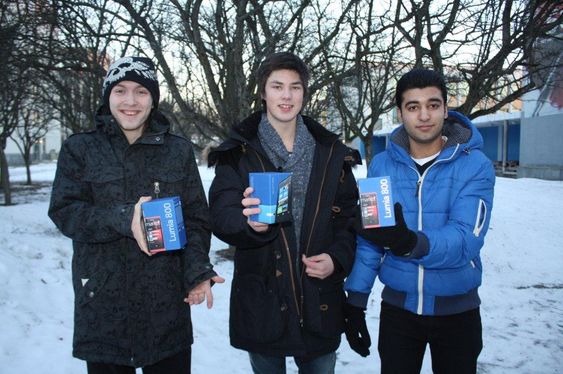 Disse vant hver sin Nokia Lumia 800 for beste app-konsept: Emil Søreng, Jan Helge Tufthaug og Mohammad Tahir Nadeem.