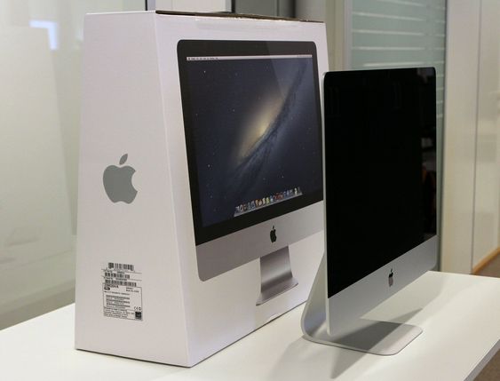 Fra visse vinkler ser nye iMac ut som en tynn strek.