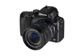Samsung NX20.