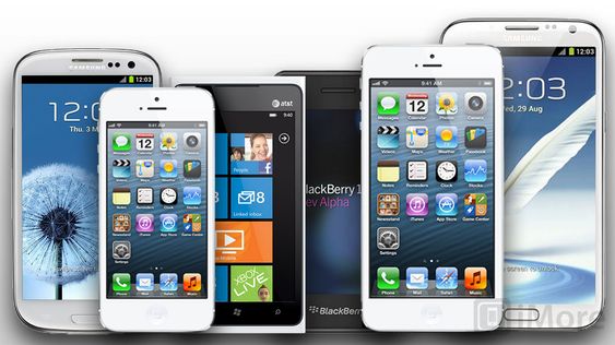 Apple har en større versjon av iPhone på gang, skal vi tro iMore. Her en konseptskisse, med stor iPhone som nummer to fra høyre.