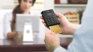 iZettle har også en trådløs kortleser med PIN-kode-tastatur.