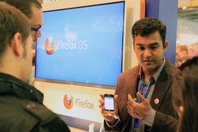 Det var stor interesse for Firefox OS blant de besøkende på messen.