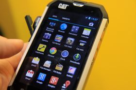 Operativsystemet er Android 4.1 Jelly Bean.