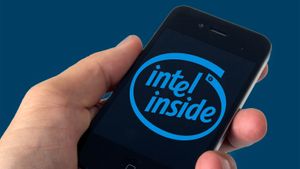 Apple iPhone 4S - Intel Inside - 169.300x169.jpg