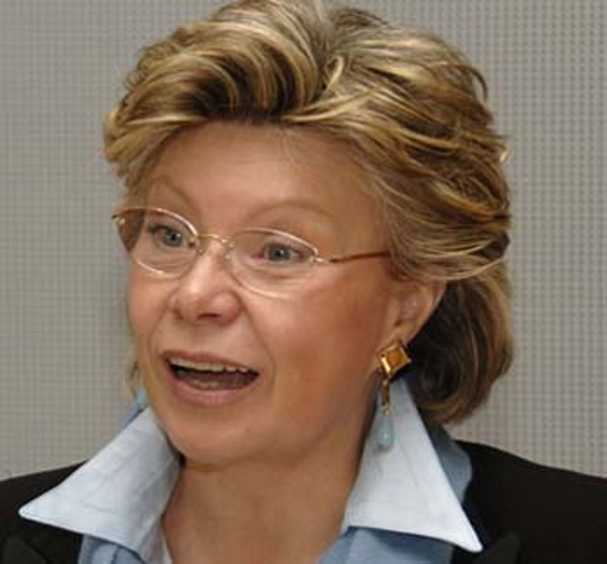 EU vil regulere tilgang til fibernett