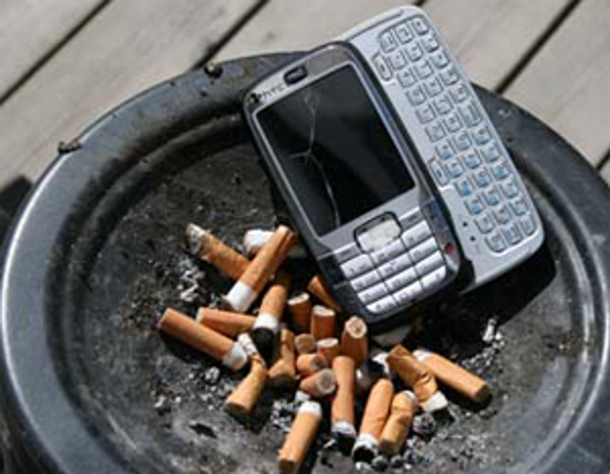 Halvparten mistet mobilen i fjor