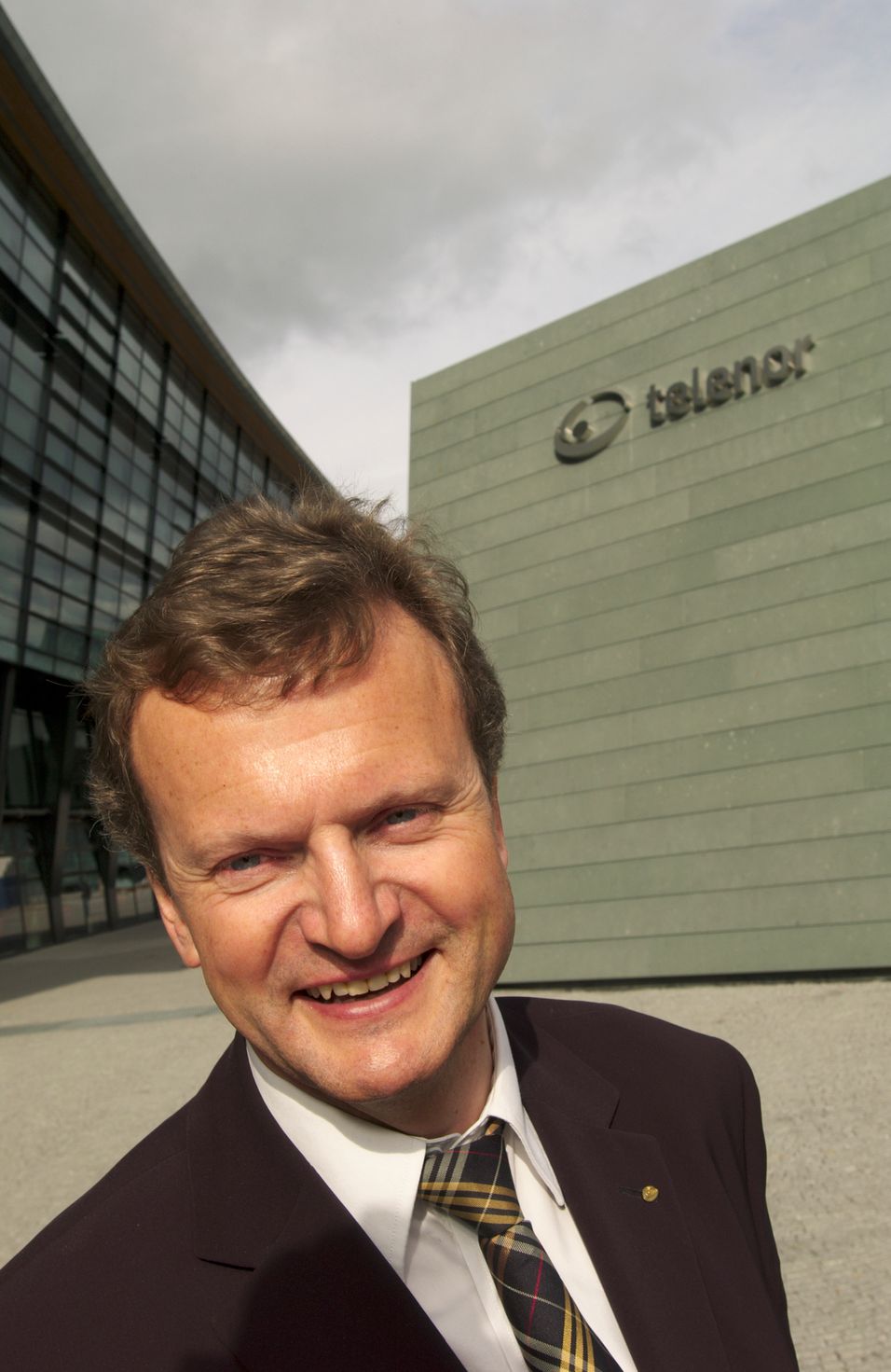 - Ingen gave til Telenor