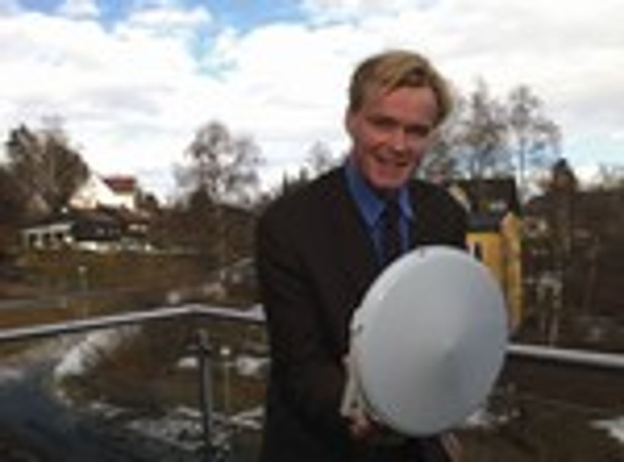 BaneTele kjøper Broadnet