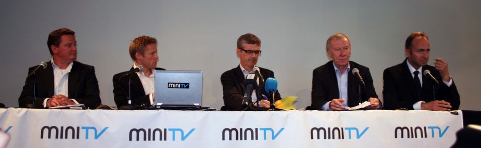 Kulturminister Trond Giske vil legge fram en egen stortingsmelding om DAB-radioens framtid.