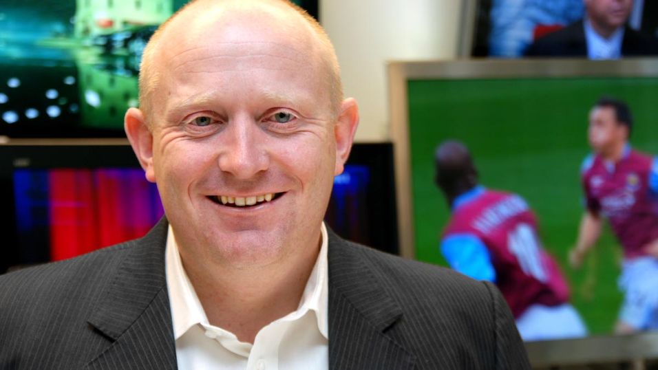 <p>Riks-tv-sjef Christian Birkeland er i ferd med &aring; tilpasse riks-tv slik at distribut&oslash;ren vil fortsette &aring; v&aelig;re konkurransedyktig ogs&aring; i fremtiden.&nbsp;</p>