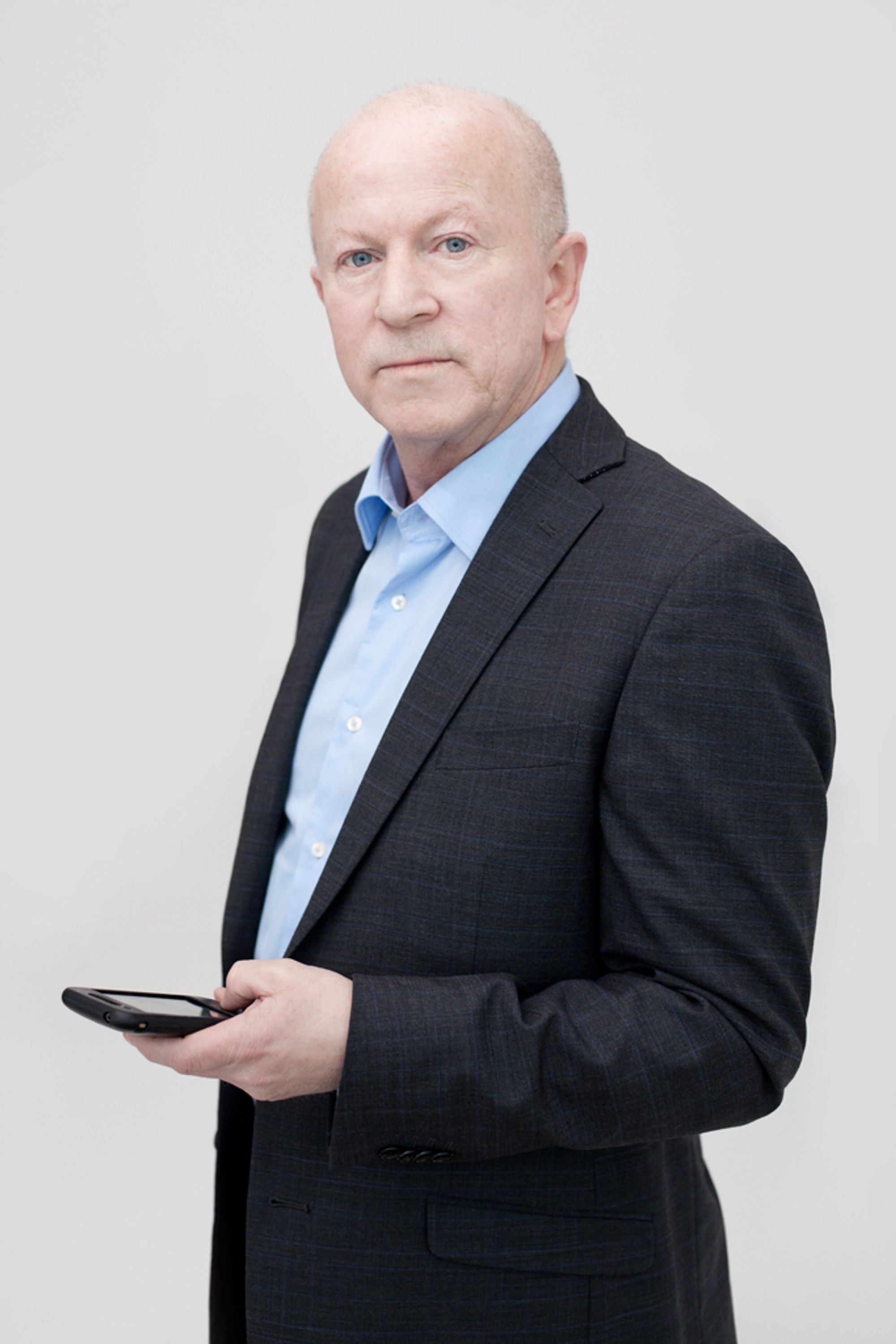 Telenors kostnadsregnskap for 2011 viser at Telenor tjente 100 millioner kroner på kobberen. Her svarer Post- og teletilsynsjef Torstein Olsen på hvordan tilsynet kan forsvare dette.