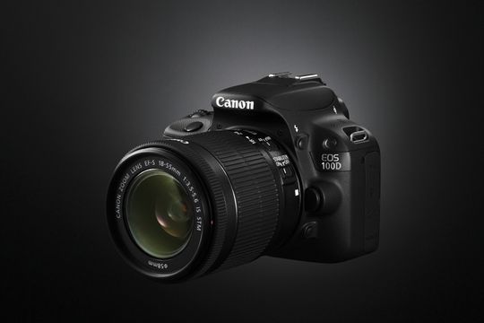 Canon EOS 100D.