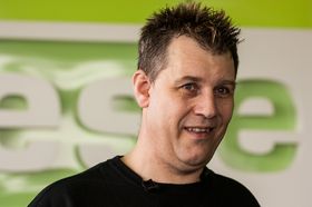 Righard Zwienenberg snakker om hvordan sosiale medier og mobile enheter vil bli svært aktuelle for virusjegere fremover.