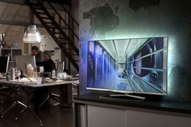 Philips' 2013 Serie følger designtrenden med tynne rammer.