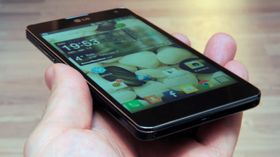 LG Optimus G - i hand 2.