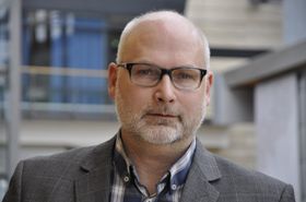 Sikkerhetsjef i Telenor, Rune Dyrlie, er fornøyd med at saken nå kommer for retten.