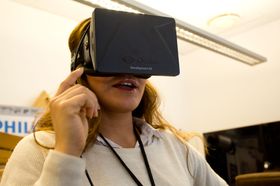 Vår dyktige resepsjonist lot seg også imponere av realismen i Oculus Rift. .