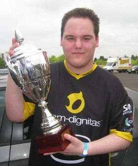 Fredrik «Bergie» Bergmann etter seieren på ESWC i Paris i 2010.