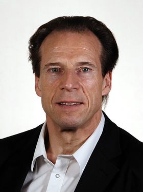 Jan Bøhler vil understreke at alle som skaffer seg våpen, uansett hvordan det blir laget, plikter å skaffe tillatelse fra politimesteren.
