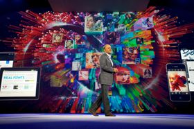 Adobe-sjef Shantanu Narayen på MAX-konferansen 2013. .