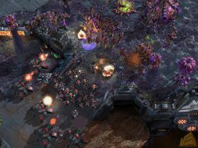 Stephano foretrakk Zerg, og ble hyllet for sin gode evne til å balanserte økonomi og press på motspilleren. .