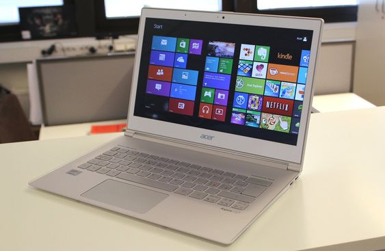 Acer Aspire S7 i sitt naturlige miljø.