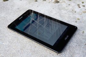 Den sju tommer store skjermen har ok bildekvalitet, men er ikke like god som den på Nexus 7.
