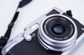 Fujifilm X100S.