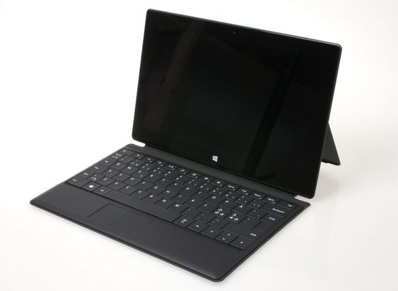 Surface Pro med tastaturdekselet Type Cover, som er ekstrautstyr.