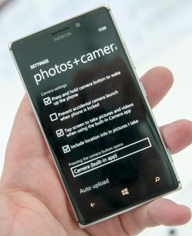 På Lumia 925 kan du velge hvilken kamera-app som skal være standard.