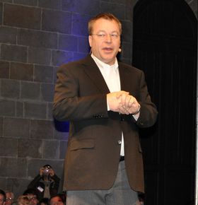 Det begynner å bli en stund siden Nokia-sjef Stephen Elop snakket om Symbian som en brennende plattform. Nå er alt fokus på Windows Phone, og snuoperasjonen ser ut til å gi resultater.