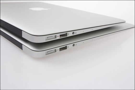 Nye MacBook Air har to mindre hull.