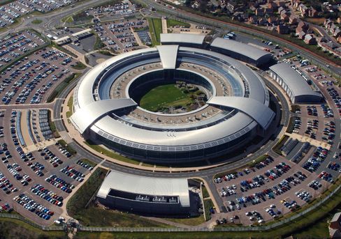 Det britiske GCHQ er ett av byråene som har blitt avslørt som litt vel glade i å finne ut hva folk flest driver med.