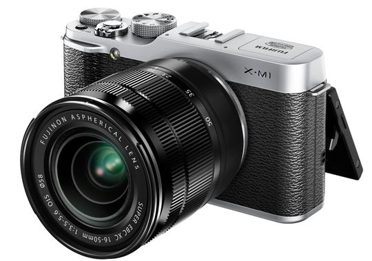 X-M1 med 16-50mm.
