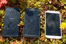 To tette, og ... en Galaxy S4.
