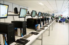 Komplett er nordens største på PC-bygging.