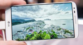 LG G2.