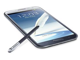 Store telefoner som Samsung Galaxy Note II vil få flere til å droppe kjøp av nettbrett, mener IDC.