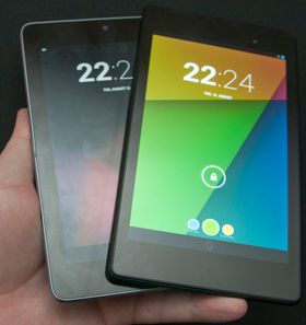 Ny og gammel Nexus 7. Den nye er til høyre.
