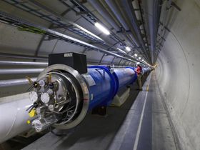 Du kan nå gå gjennom den 27 kilometer lange LHC-tunnelen.