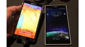 Samsung Galaxy Note 3 er stor, men blir puslete ved siden av Sony Xperia Z Ultra.