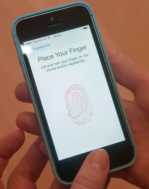 Apples fingeravtrykksteknologi kan bli brukt til å godkjenne betalingstransaksjoner.