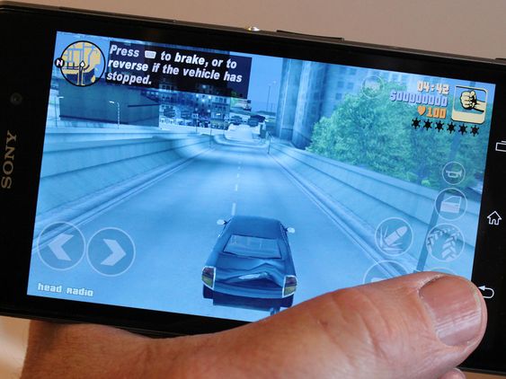 Spillopplevelsen får et løft med den gode skjermen og kraftige ytelsen Xperia Z1 kan skilte med.