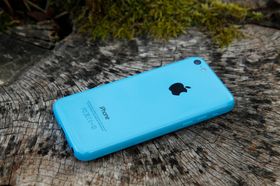 Designen fra iPhone 5C skal bli borte når neste generasjon lanseres, hevdes det av bransjefolk med nær kjennskap til Apple.