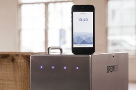 En iOS-app gir konstant informasjon om bryggeprosessen, slik at du slipper å passe på temperaturer eller bryggetid selv.